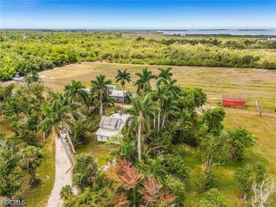 Set within the historic heart of Pineland, this extraordinary 9 - photo 9
