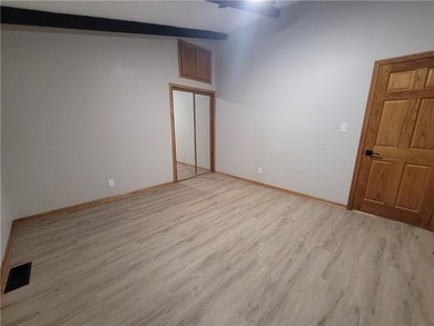 Welcome to your perfect home! This move-in ready true ranch has - photo 19