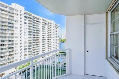 Renovator's delight - opportunity to own in the beautiful - photo 13