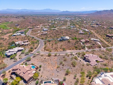 Beautiful gentle sloping lot, just shy of an acre at the back - photo 26