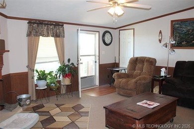 BREATHTAKING LAKE VIEW & PREMIUM UPGRADES! Nestled on a super - photo 6