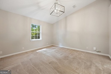 Welcome home to this well-maintained 3-bedroom, 2-bath residence - photo 11