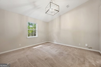 Welcome home to this well-maintained 3-bedroom, 2-bath residence - photo 13