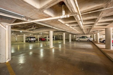 Welcome to the Grand Guadalupe Condominiums! This one-of-a-kind - photo 4