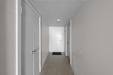 Welcome to the Grand Guadalupe Condominiums! This one-of-a-kind - photo 6