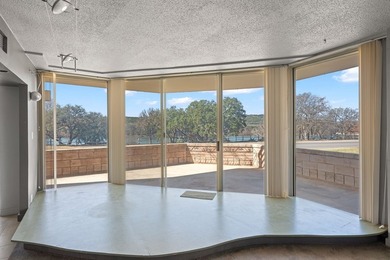 Welcome to the Grand Guadalupe Condominiums! This one-of-a-kind - photo 9