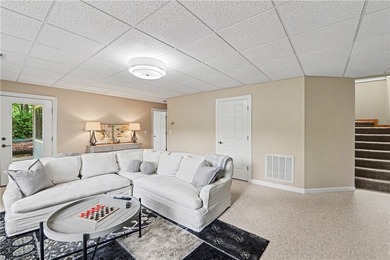 Experience The Keowee Life at 22 Mizzen Lane in Keowee Key, an - photo 35