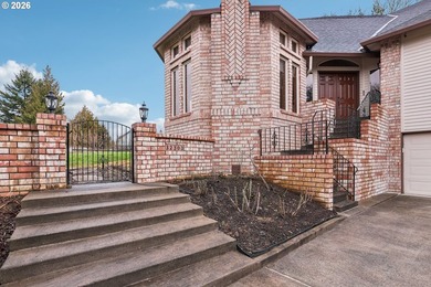 Grand double-door entry with sidelites and radius transom opens - photo 5