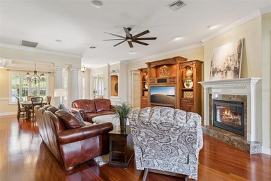 PRICED TO SELL!!This Custom-Built builder's 1 story home of 4 - photo 11