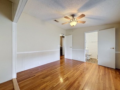 Beautiful 2BR/2BA home located in a highly desirable - photo 26