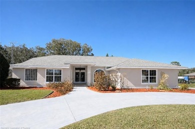 Freshly painted exterior! This large pool home has a lot of - photo 1