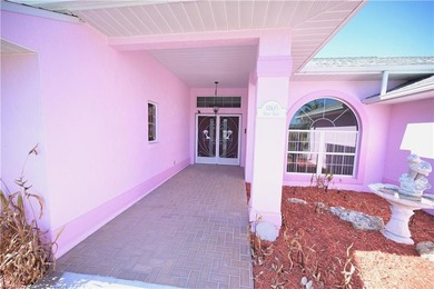 Freshly painted exterior! This large pool home has a lot of - photo 4
