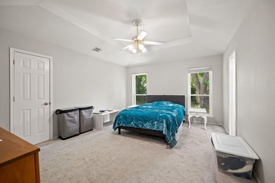Welcome to 8 Cimarron Dr, a beautiful single-story home nestled - photo 15