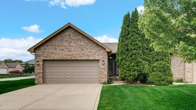 Lake Townhome/Townhouse For Sale in Crown Point, Indiana