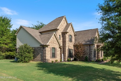 (private lake, pond, creek) Home For Sale in Olive Branch Mississippi