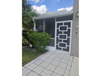 REDUCED! READY TO SELL! BESTLOCATION!! Corner unit w/garage on - photo 3