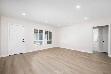 Beautifully renovated Carson Park home from top to bottom, this - photo 3