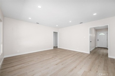 Beautifully renovated Carson Park home from top to bottom, this - photo 7