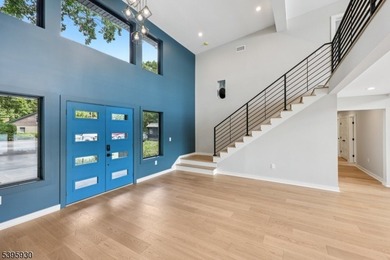 Welcome to an exceptional luxury retreat in sought-after West - photo 5