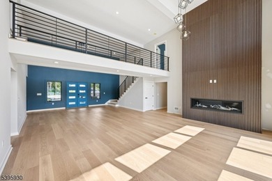 Welcome to an exceptional luxury retreat in sought-after West - photo 8
