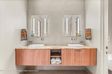 Exquisite Contemporary Home on the 5th Gold Tee Box of the - photo 20