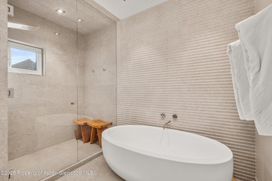 Exquisite Contemporary Home on the 5th Gold Tee Box of the - photo 21