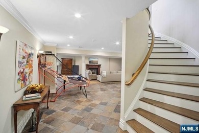 Explore Colonial-style masterpiece located in the prestigious - photo 22