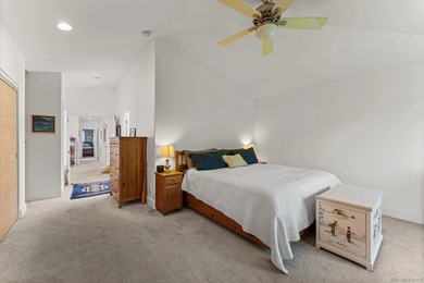 Spacious 4-bedroom home in a prime location with a top deck - photo 29