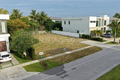 Nestled in the highly desirable Boca Villas neighborhood of East - photo 1