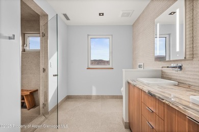 Exquisite Contemporary Home on the 5th Gold Tee Box of the - photo 32