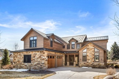 Exquisite Contemporary Home on the 5th Gold Tee Box of the - photo 35