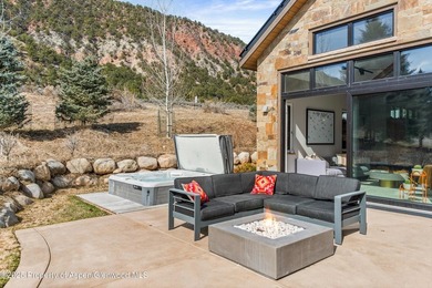 Exquisite Contemporary Home on the 5th Gold Tee Box of the - photo 40