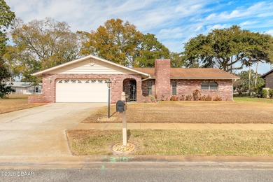 (private lake, pond, coastal) Home For Sale in Daytona Beach Florida