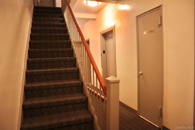 Live in a charming, sun-filled studio in the heart of Yorkville - photo 8
