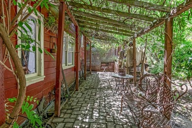 A rare slice of old-world charm in Silicon Valley! Built in 1912 - photo 15