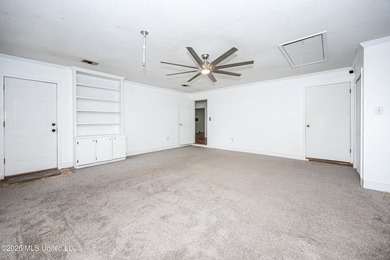 Looking for space to spread out and make your own? This - photo 19