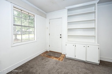 Looking for space to spread out and make your own? This - photo 20