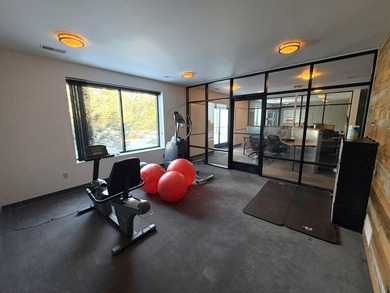 Discover a rare office and warehouse opportunity in Nisswa - photo 21