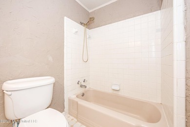 Looking for space to spread out and make your own? This - photo 30