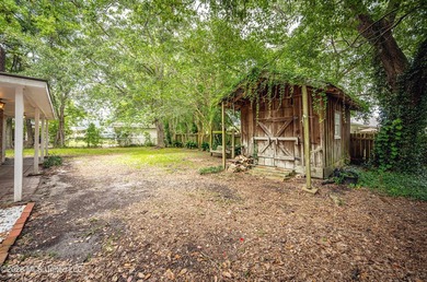 Looking for space to spread out and make your own? This - photo 47