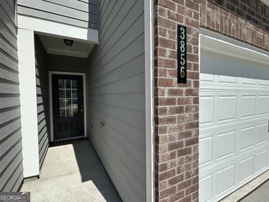 Lake Lanier Townhome/Townhouse For Sale in Gainesville Georgia