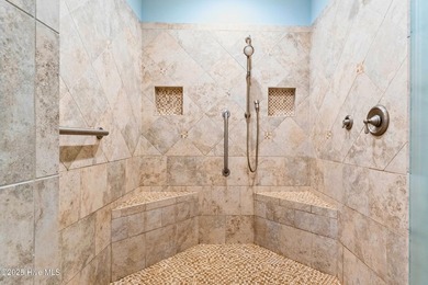Welcome to this stunning custom-built home by renowned local - photo 31