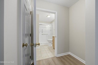 Welcome to Club Villa 2002, a highly desirable FIRST FLOOR - photo 31