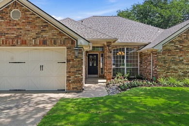This one is for all you single-story lovers! Some homes just - photo 2