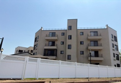 This Waterview Condo Style Home Features 1 Bedroom, Full Bath - photo 3