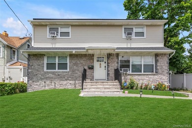 Welcome to 1701 Lexington Avenue in Merrick! This beautifully - photo 1