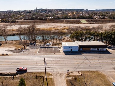 Exceptional C-2 zoned dividable commercial opportunity on Hwy 27