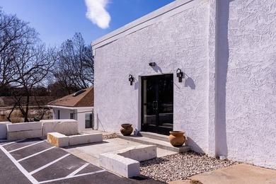 Exceptional C-2 zoned dividable commercial opportunity on Hwy 27