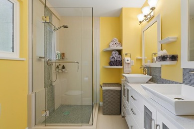 Welcome to this beautifully renovated home in the heart of Ocean - photo 25
