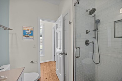 BACK ON THE MARKET to no fault to the seller. Fully renovated - photo 35